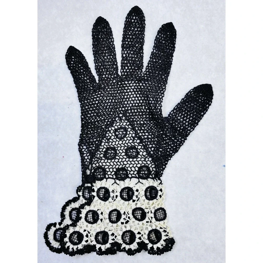 Antique Crocheted Lace Gloves Two Tone Brown Cream Edwardian Small